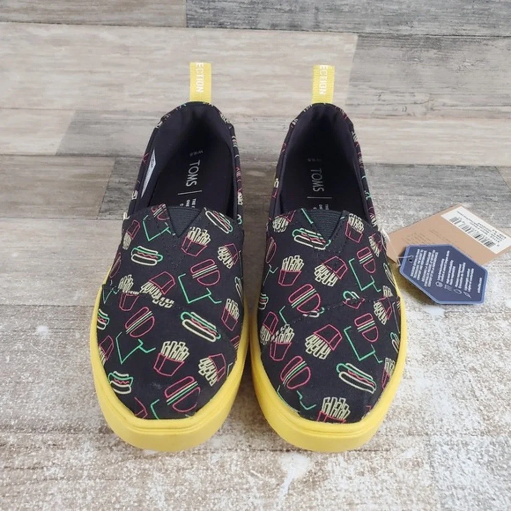 Toms Classic Womens Flat Shoes Sz 6.5 Black Late Night Food Print Canvas Loafers